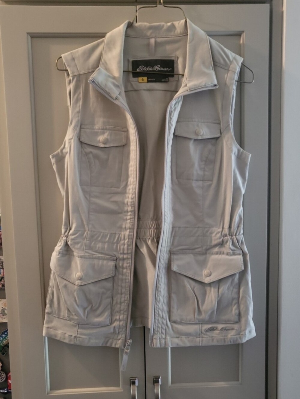 Eddie Bauer Women's Light Gray Travex Cargo-Style